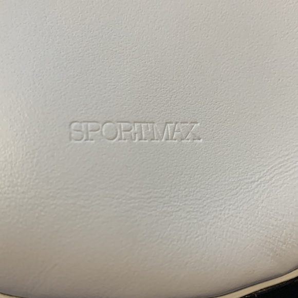 Sportmax White Canteen Style Purse wristlet - Picture 14 of 14